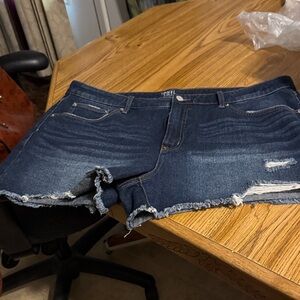 Women's Distressed Indigo Jean Shorts $25 size 20
